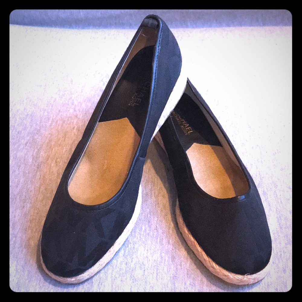 Michael Kors size 6 flat black espadrilles